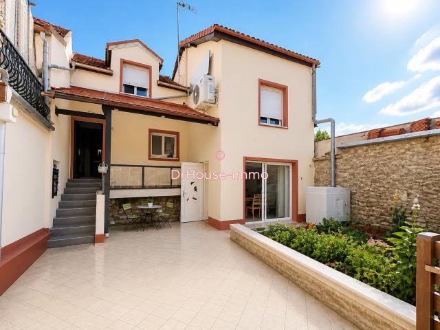 Appartement 3 chambres avec jardinet privatif