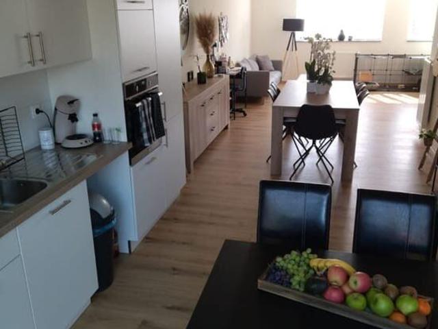 Appartement 3 chambres avec terrasse, cave et parking