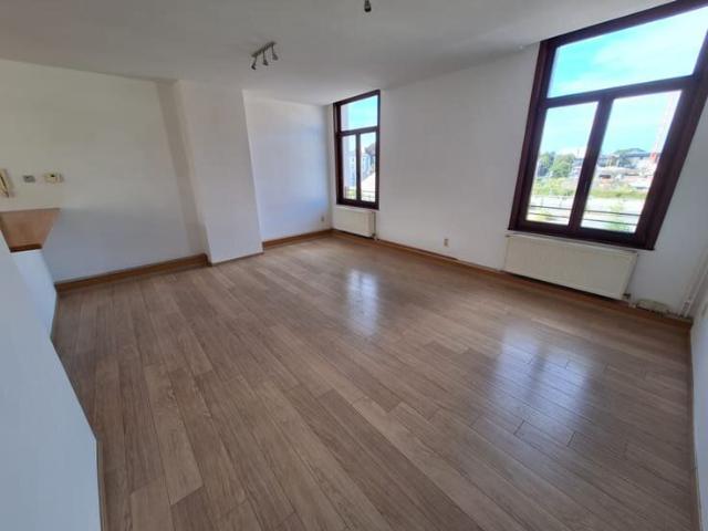 Appartement 3 chambres à louer à Tournai