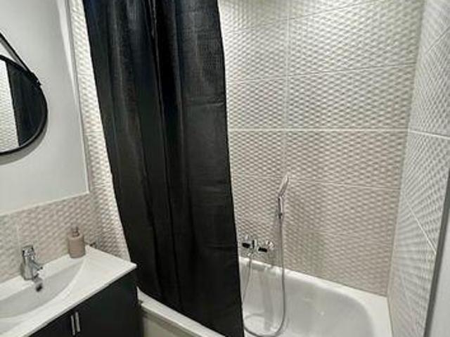Appartement 3 chambres, BLAYE Aquitaine 33390 DS103660640