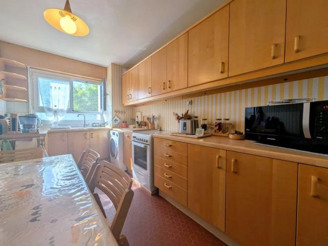APPARTEMENT 3 CHAMBRES + CAVE + BOX + PARKING EXT