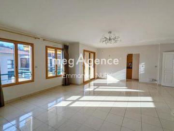 Appartement 3 chambres, Charbonnières Rhône 69260 DS99771129
