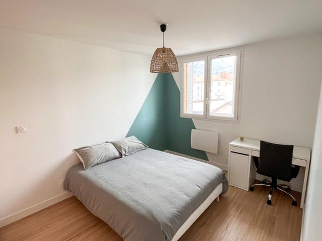 Appartement 3 chambres, climatisé, garage à vélo