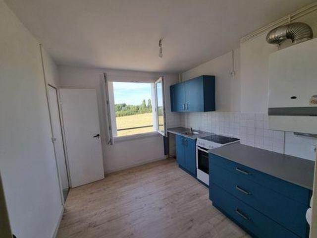 Appartement 3 chambres, Descartes Centre 37160 DS101955185