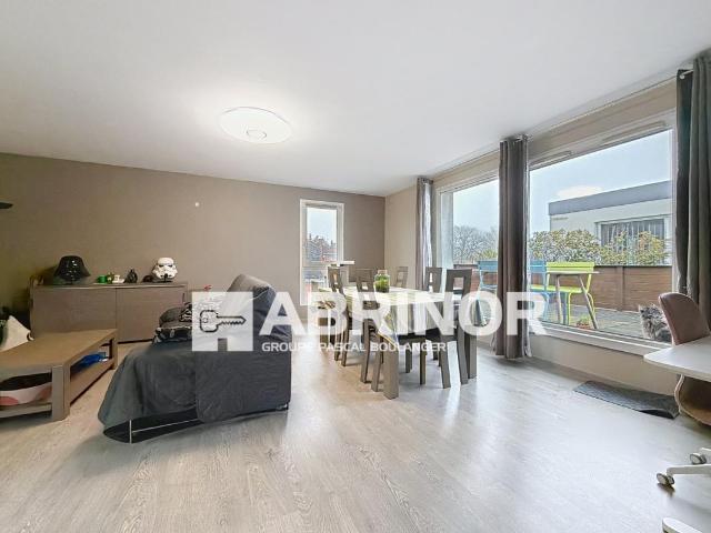 Appartement 3 chambres en duplex Dernier étage avec ascenseur Balcon