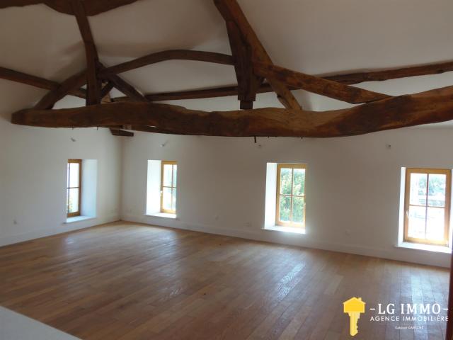 Appartement, 3 chambres rénové avec vue sur un jolie port av. 132m² Mortagne sur Gironde