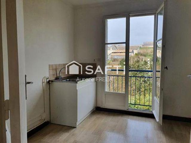 Appartement 3 chambres, Sainte Centre 37800 DS99274386