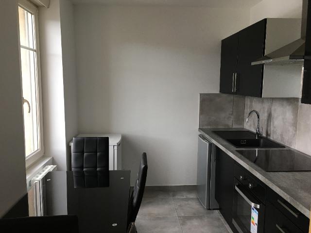 Appartement 3 pièce s 2 chambre s 49.49 m²
