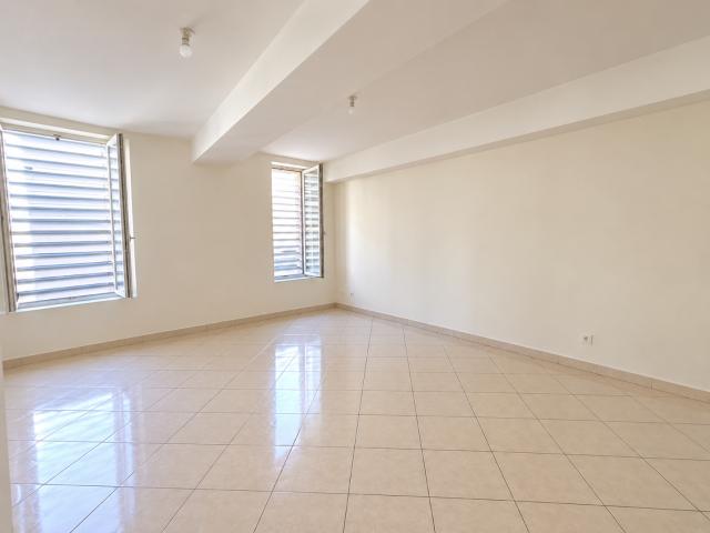 Appartement 3 pièce s 2 chambre s 57.1 m²