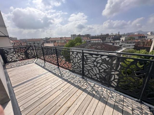 Appartement 3 pièce s 2 chambre s 60 m²