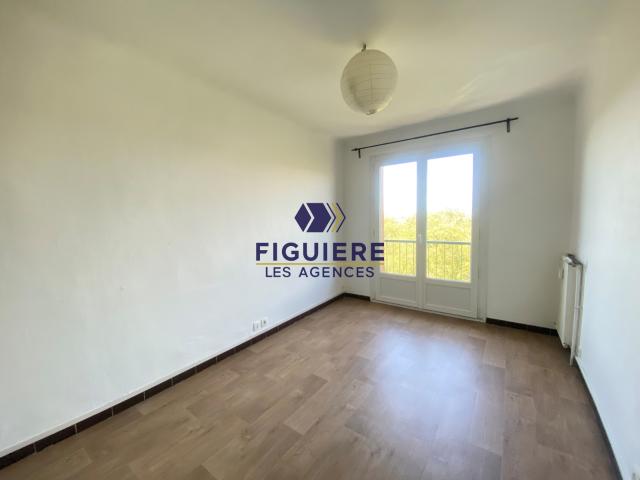 Appartement 3 pièce s 2 chambre s 83 m²