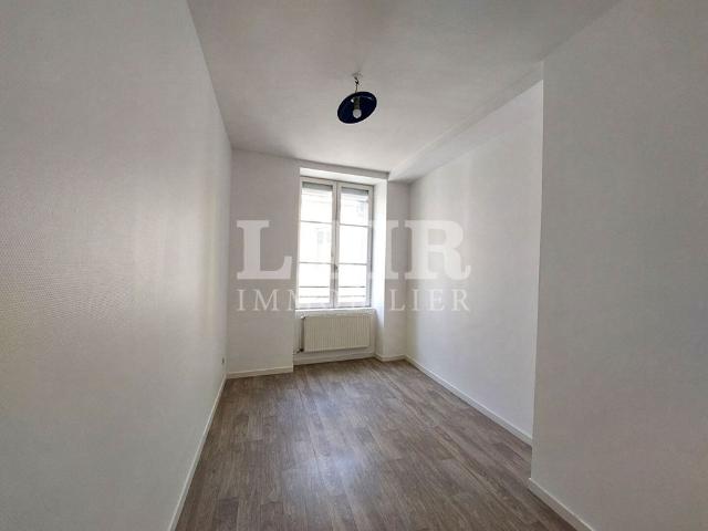 Appartement 3 pièce s 66 m2 réf: 14621