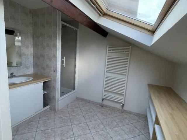 APPARTEMENT 3 pièce s 70m²