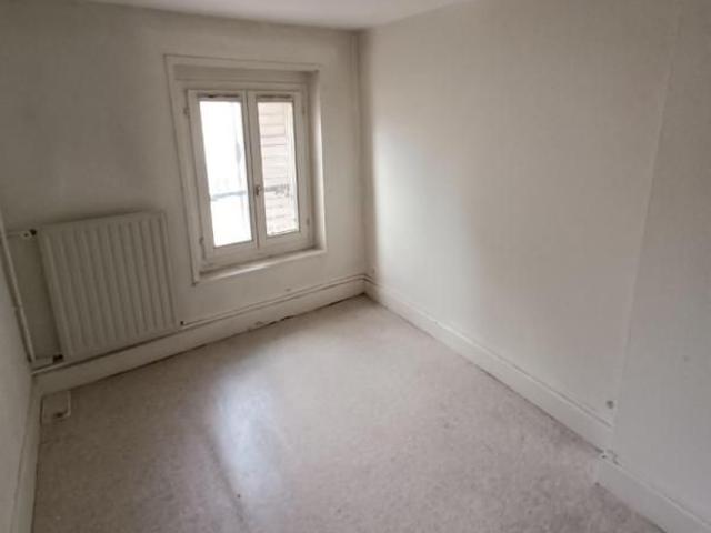 APPARTEMENT 3 pièce s 77m²