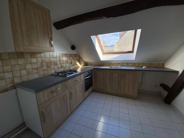 Appartement 3 pièce s SENS