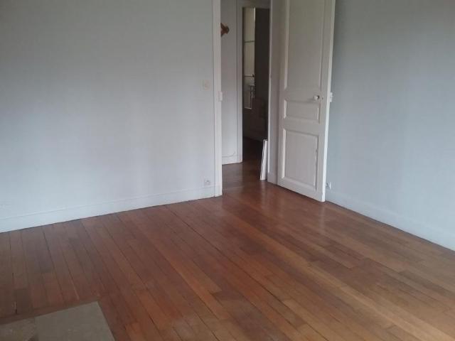 Appartement 3 pièces, 43 m² à louer à Paris 15 75015