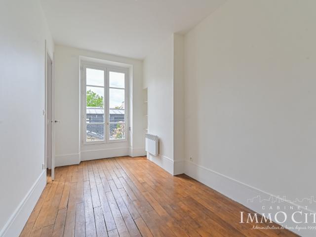 Location Appartement 3 pièces à Paris 75015 3 pièces