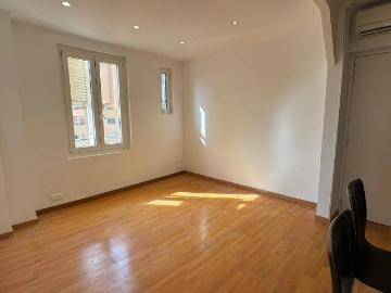 Appartement 3 pièces, 41 m² à louer à Beausoleil 06240