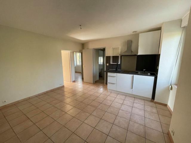 Appartement 3 pièces, 42 m² à louer à Aubenas 07200