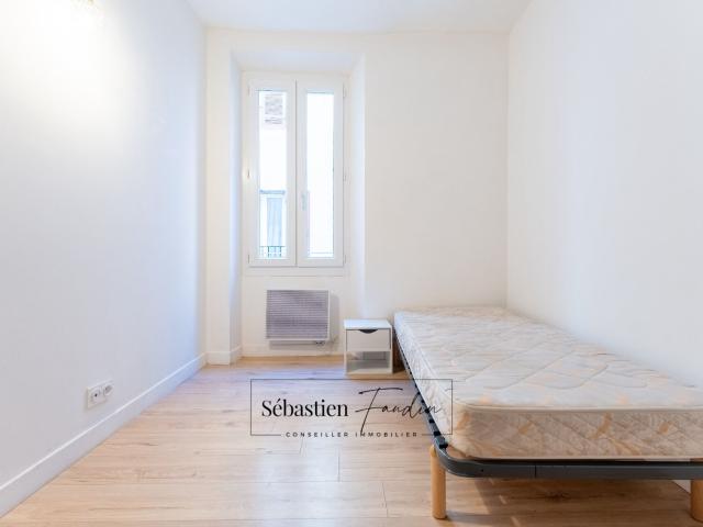 Appartement 3 pièces, 47 m² à louer à Le Beausset 83330