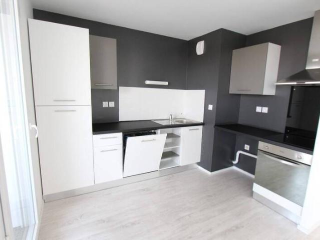 Appartement 3 pièces 44200 Nantes Saint Jacques Ripossière Réf: 12063
