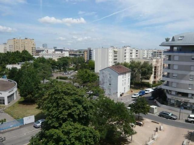 Appartement 3 pièces, 44 m² à louer à Lyon 8 69008