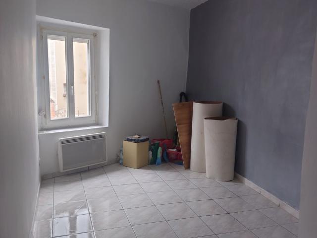 Appartement 3 pièces, 45 m² à louer à Moret Loing et Orvanne 77250
