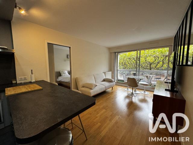 Appartement 3 pièces, 46 m² à louer à Courbevoie 92400