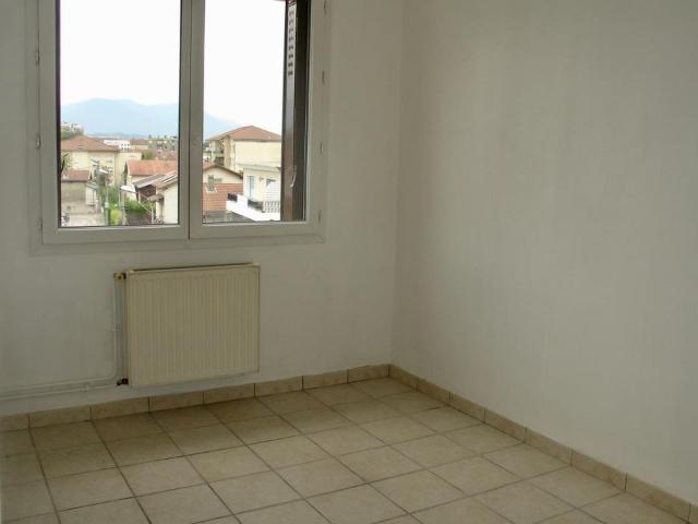 Appartement 3 pièces, 46 m² à louer à Fontaine 38600
