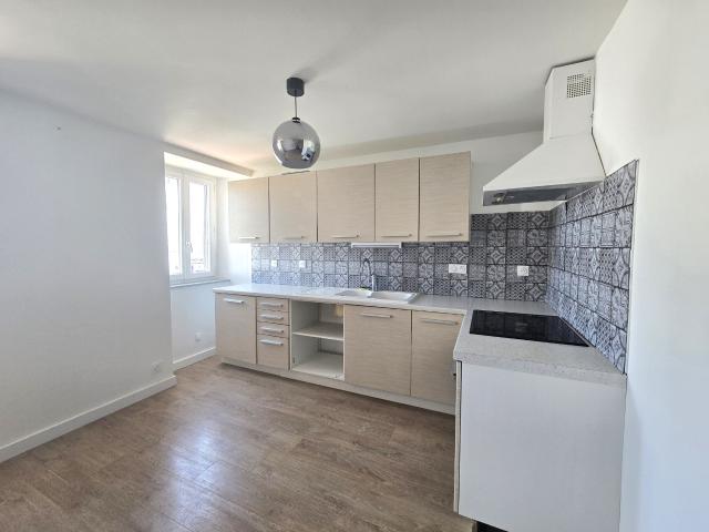 Appartement 3 pièces, 46 m² à louer à Saint Palais 64120
