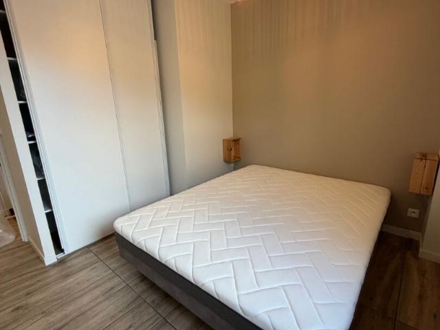 Appartement, 3 pièces, 48 m², CC / mois Réf: APPT CAP GP 256338