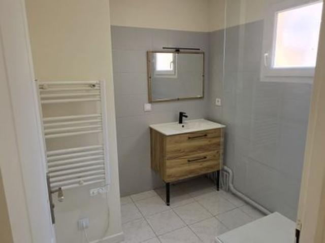 Appartement 3 pièces, 49 m² à louer à Frontignan 34110
