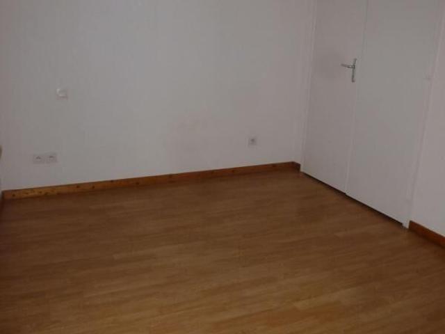 Appartement 3 pièces, 49 m² à louer à Saint Laurent du Pape 07800