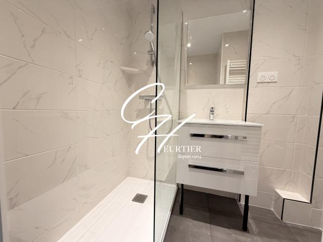 Appartement 3 pièces, 53 m² à louer à Le Pont de Claix 38800