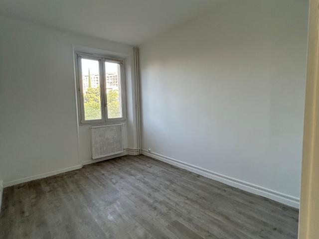 Appartement 3 pièces, 53 m² à louer à Marseille 15 13015