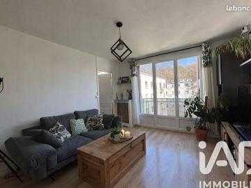 Chelles Oise, Oise, Picardie - Cave, Balcon