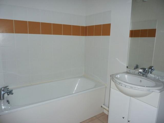 Appartement 3 pièces, 57 m² à louer à Saint Astier 24110