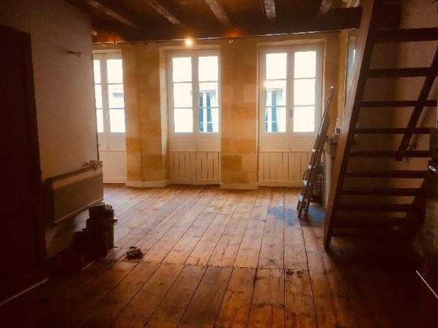 Appartement 3 pièces, 54 m² à louer à Bordeaux 33000