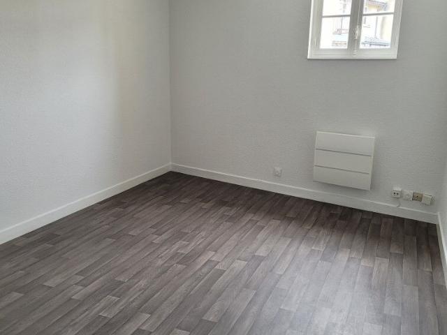 Appartement 3 pièces, 54 m² à louer à Bordeaux 33000