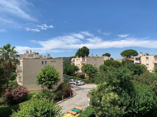 Appartement 3 pièces, 54 m² à louer à Marseille 8 13008