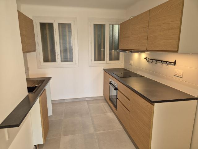 Appartement 3 pièces, 55 m² à louer à Toulon 83200