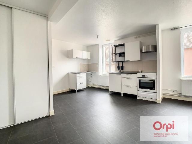 Appartement 3 pièces, 55 m² à louer à Commentry 03600