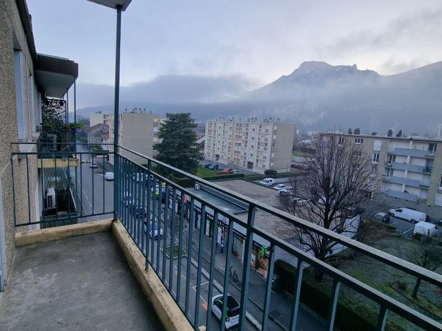 Appartement 3 pièces, 55 m² à louer à Fontaine 38600