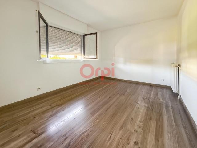 Appartement 3 pièces, 55 m² à louer à Fréjus 83600