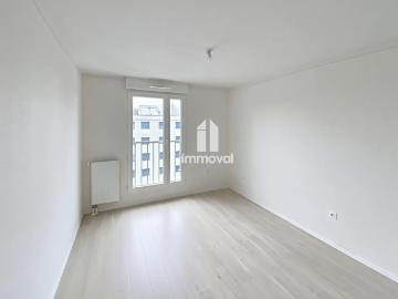 67800, Hoenheim, Bas-Rhin - Ascenseur, Cuisine équipée