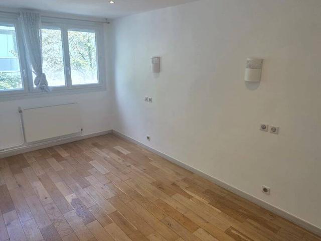 Appartement 3 pièces – 56 m² – Montrouge / Limite Paris 14e