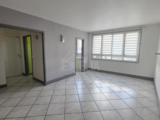 Appartement 3 pièces 56 m² avec cave et parking, Mantes la Jolie bord de seine