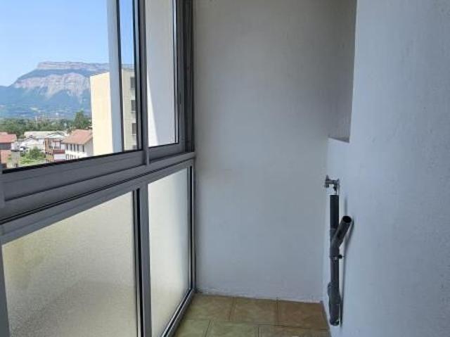 Appartement 3 pièces, 56 m² à louer à Domène 38420