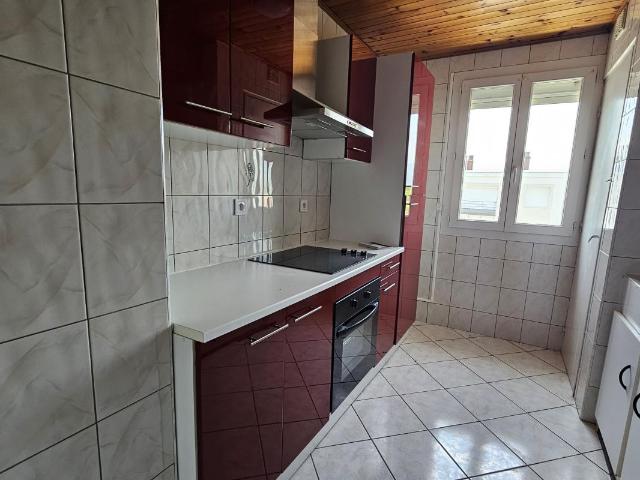 Appartement 3 pièces, 56 m² à louer à Domène 38420