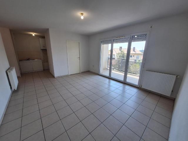 Appartement 3 pièces, 56 m² à louer à Pessac 33600